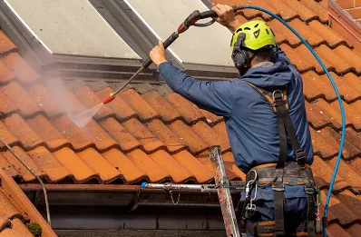 Démoussage et hydrofuge de toiture à Villetrun